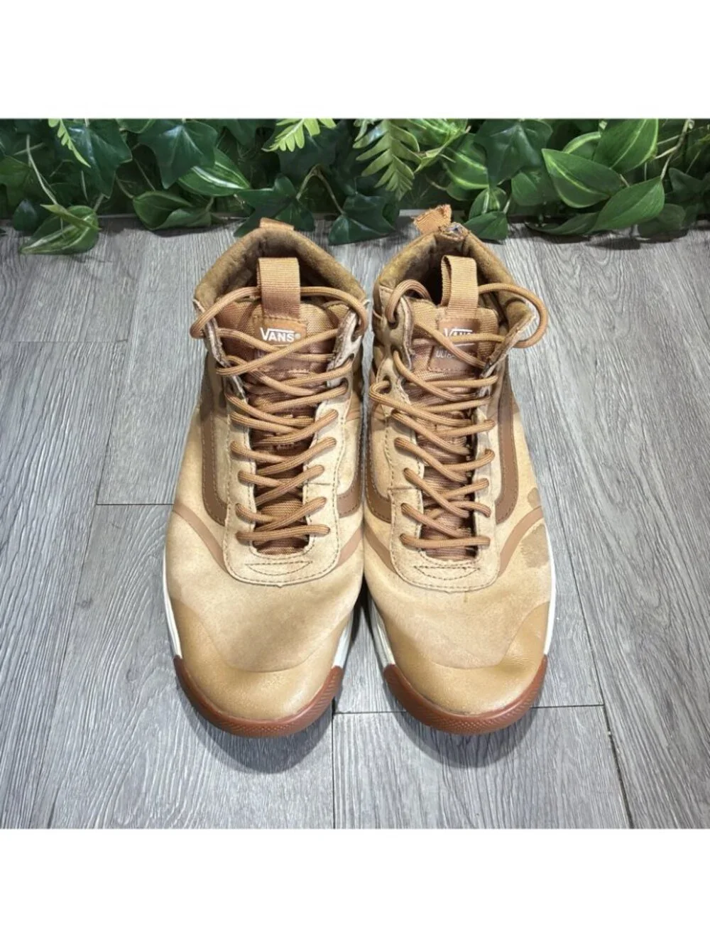 VANS UltraRange Hi DL MTE, Mens Sz 11 Chipmunk Marshmallow